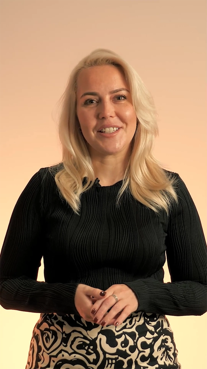 Превью к видео: «Филина Анастасия. Руководитель отдела поддержки продаж»